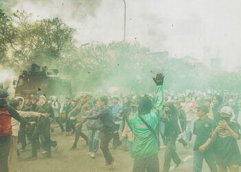 Aksi demo "Revolusi Rakyat" disambut gas air mata.(Simantab/reproai)