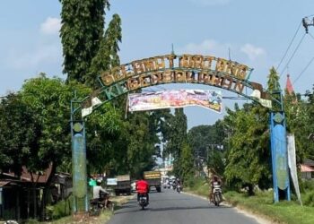 Gapura memasuki Kota Serbelawan.(Simantab/Putra Purba)
