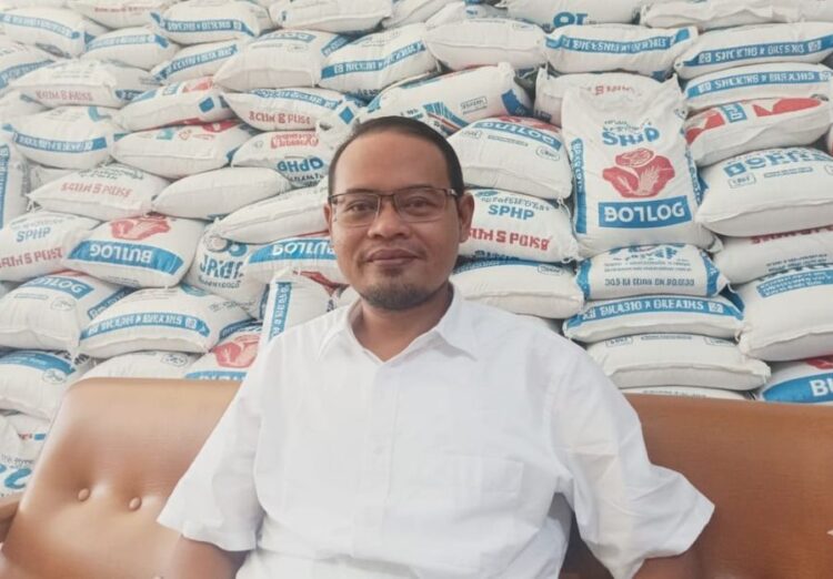 Asisten Manager Supply Chain dan Pelayanan Publik (SCPP) Bulog Siantar, Aryo Wibisono.(Simantab/Putra Purba)