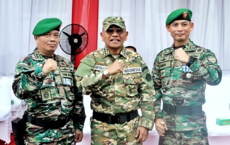Bupati Simalungun usai mengikuti Upacara Peringatan Hari Ulang Tahun ke-80 TNI Tahun 2025,di Lapangan Merdeka Medan,(Simantab/ist)
