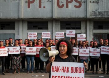 Ilustrasi Marsinah saat melakukan unjuk rasa perjuangkan hak uruh perempuan.(Simantab/ai)