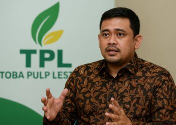 Ilustrasi Gubernur Sumut Bobby Nasution memberi keterangan telah mengeluarkan rekomendasi penutupan PT TPL.(Simantab/ai)