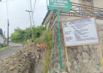 Informasi proyek menunjukkan detail pekerjaan “Rehabilitasi Jalan Viyata Yudha” dengan nilai kontrak Rp396.036.000, bersumber dari APBD Pematangsiantar 2025.(Simantab/Putra Purba)