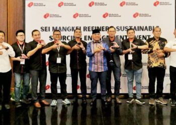 Bupati Simalungun Anton Achmad Saragih menghadiri kegiatan Sei Mangkei Refinery Sustainable Sourcing Engagement Event.(Simantab/ist)